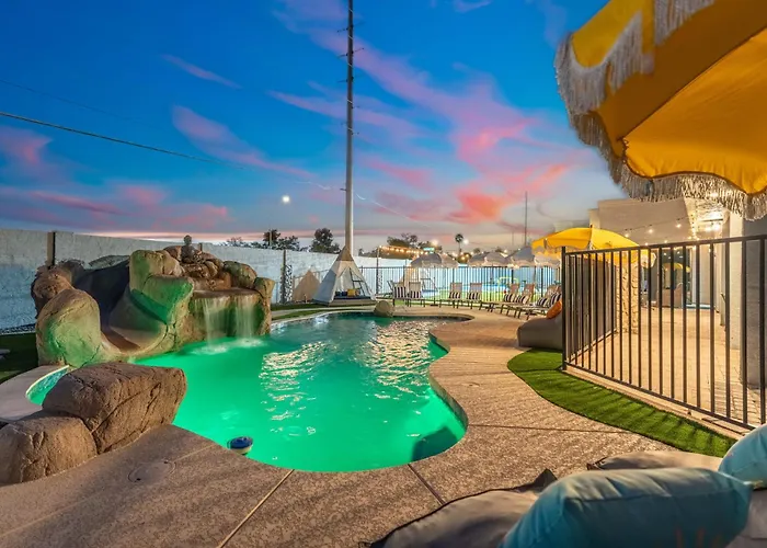 Ferienhaus Tropical Fun W Waterslide, Pickleball & Hoops Phoenix