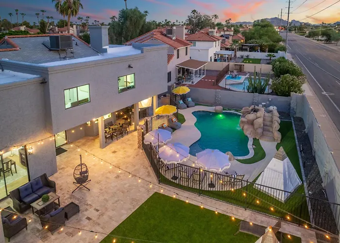 Tropical Fun W Waterslide, Pickleball & Hoops Ferienhaus Phoenix